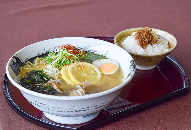 アサリの和風塩ラーメン