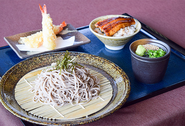 ざる蕎麦とミニうな丼セット